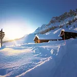 Chalet Modern In Near Area *