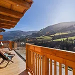 Chalet Modern In Near Area *