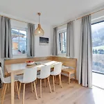 Chalet Modern In Near Area