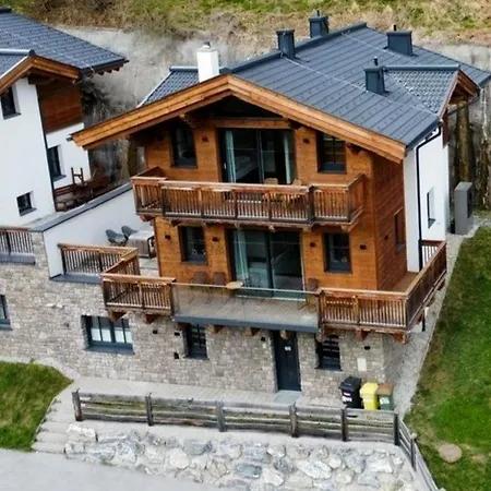 Chalet Modern In Near Area